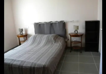 Sternes chambre saumon lit