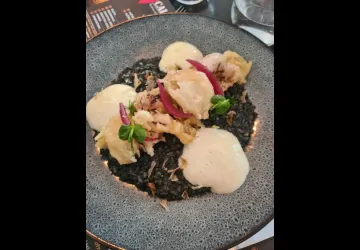 Rissotto à l'encre de seiche