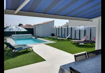 Vue piscine - Transats