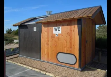 Toilettes sèches de la plage