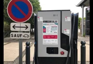 Borne électrique du Château d'Oléron
